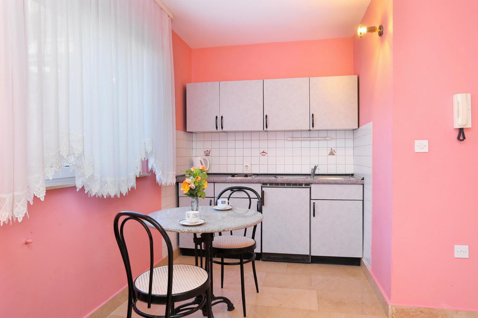 Apartments With A Parking Space Marusici, Omis - 18497 มีมิตเซ ห้อง รูปภาพ